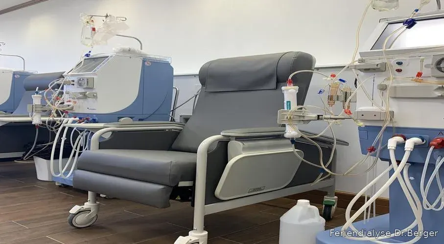 Sils Dialysis (David Thompson Health and Social Services Complex)